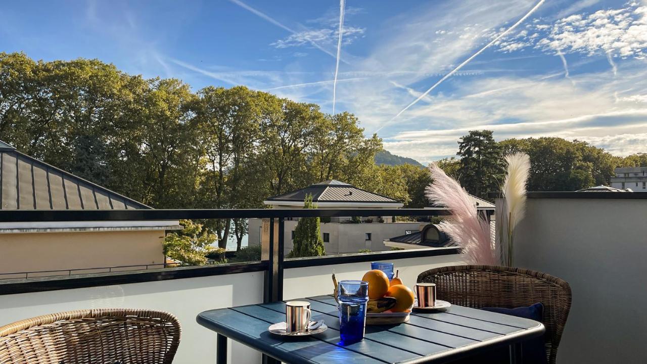Homey Montaigne - New - A 1 Min A Pied Du Lac D'Annecy - 2 Balcons Prives - Appartement Avec 2 Chambres - Stationnement Gratuit Toute L'Annee Sauf En Ete - Juin A Aout Екстер'єр фото